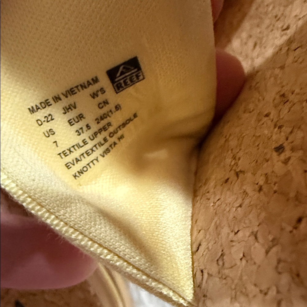 Reef Knotty Vista Hi Platform Sandals Yellow
Bow Cork‎ Footbed Women's 7 - Picture 8 of 10